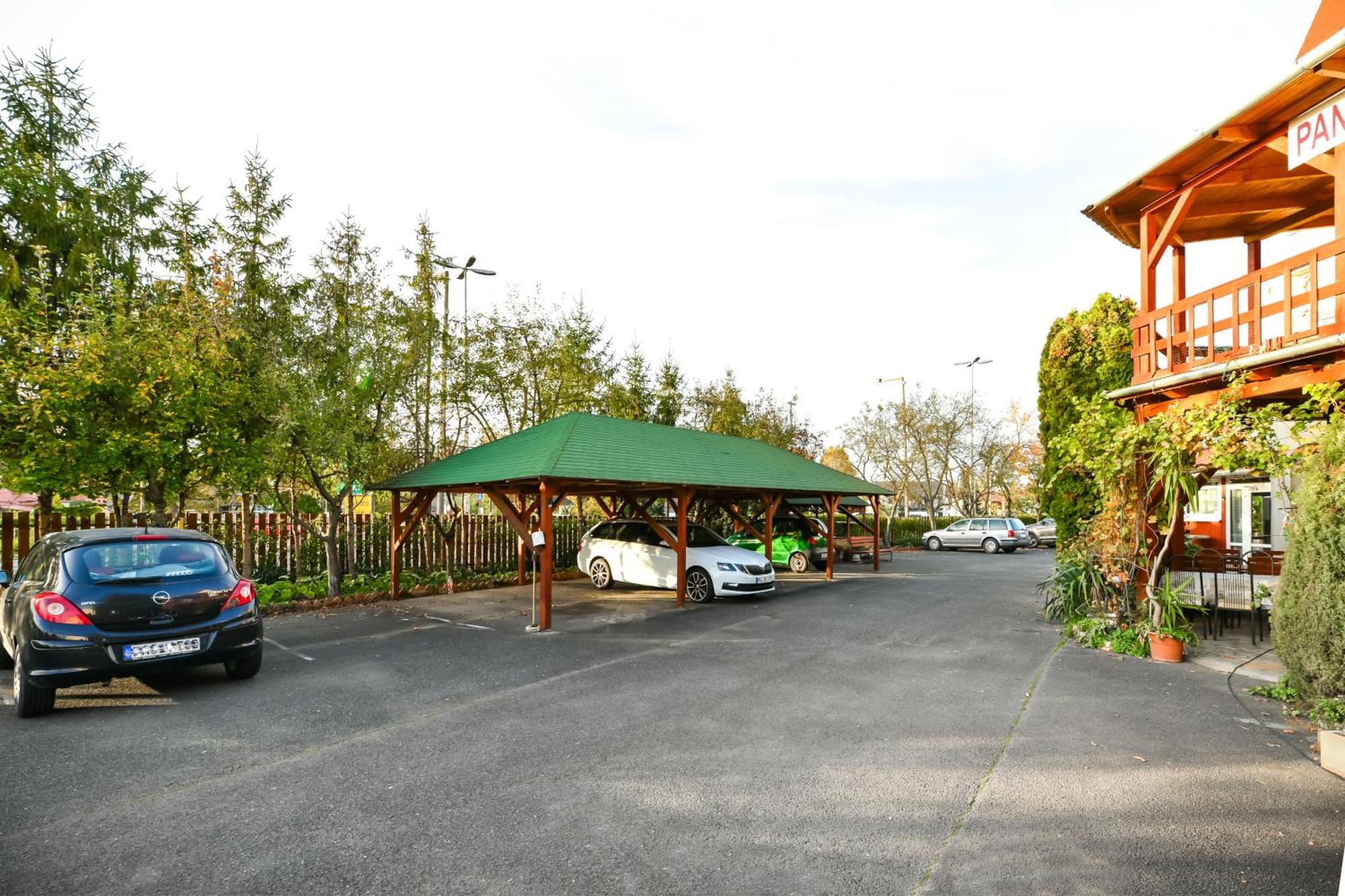 Laguna Panzio Szántód Buitenkant foto
